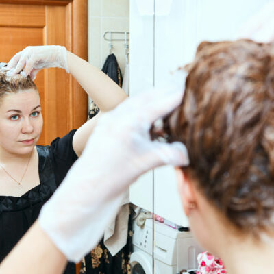 Dos and don’ts of hair coloring at home