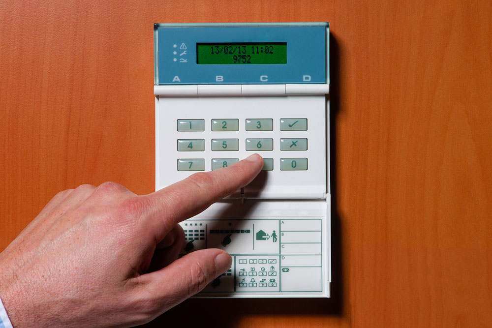 9 reasons to invest in a home alarm system