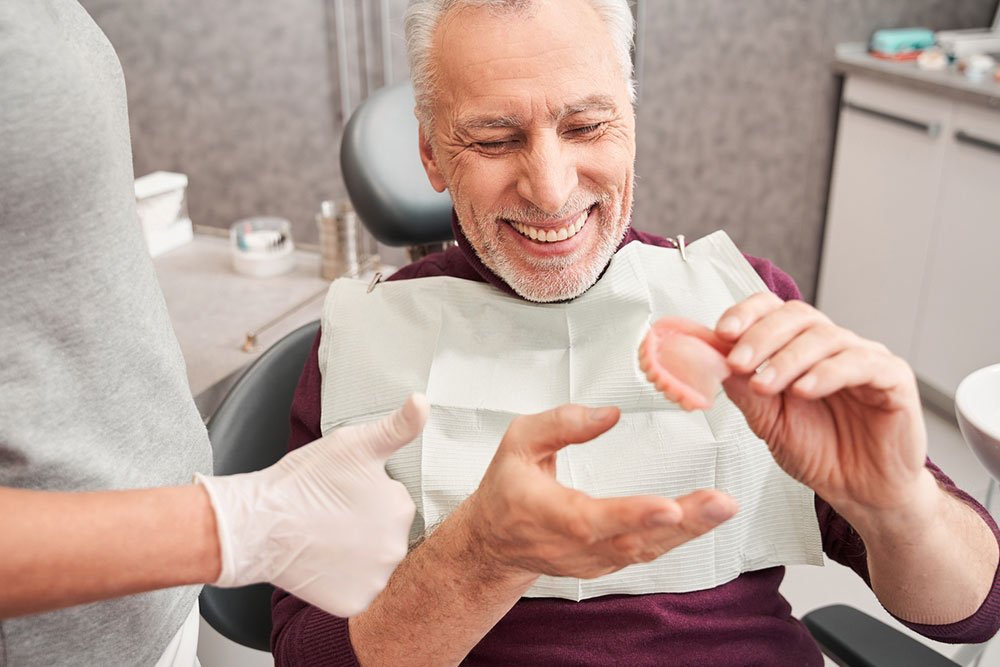 How to select the perfect dentures